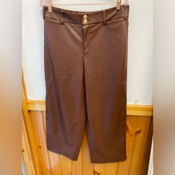 Chicos‎ Cambridge Brown Fly Front Faux Leather Wide Crop Pants sz 8 - Picture 2 of 5